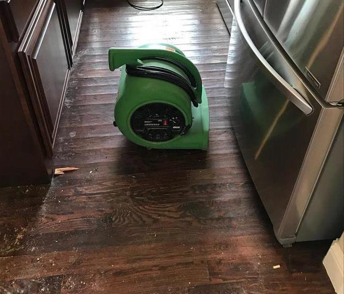 Air mover drying of wood floors 